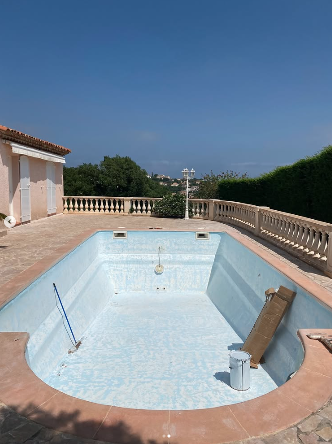 RÉNOVATION D'ÉTANCHÉITÉ DE PISCINE À SAINTE-MAXIME 