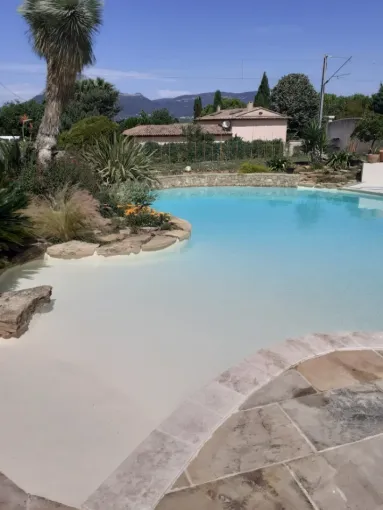 Rénovation piscine polyester à Saint Tropez, Roquebrune-sur-Argens, ADC Polyester