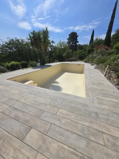Création de piscine sur mesure à Roquebrune-sur-Argens, Roquebrune-sur-Argens, ADC Polyester