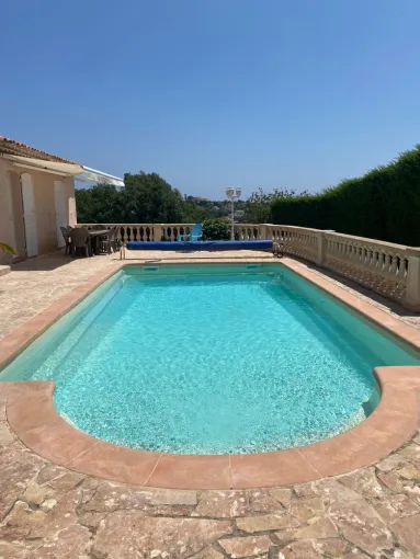 RÉNOVATION D'ÉTANCHÉITÉ DE PISCINE À SAINTE-MAXIME 