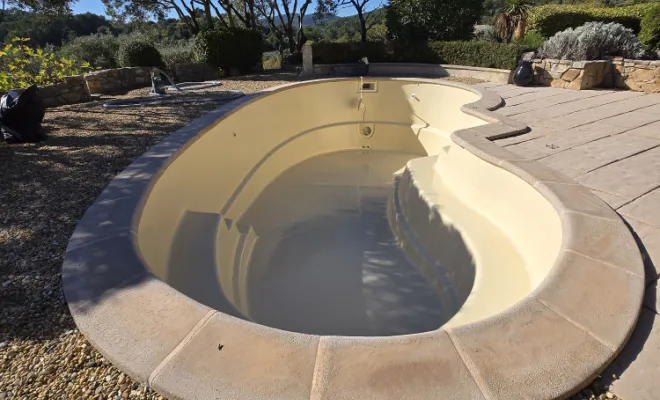 Rénovation coque polyester à Callas,  , Roquebrune-sur-Argens, ADC Polyester