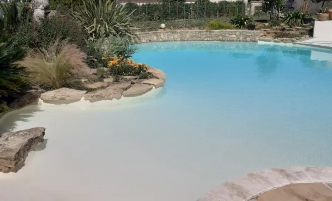 Rénovation polyester, rénovation piscine, Étanchéité piscine, Roquebrune-sur-Argens, ADC Polyester
